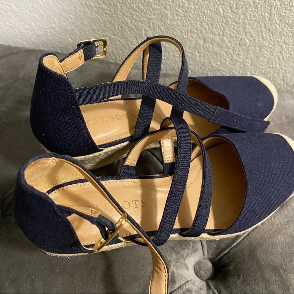 GUC TALBOTS LYNDSAY ESPADRILLE WEDGES - CANVAS - SIZE 6.5